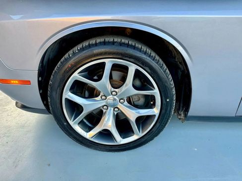 Used 2015 Dodge Challenger SXT Plus image 10