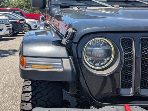 Used 2019 Jeep Wrangler Rubicon w/ Steel Bumper Group AWD/4WD image 8