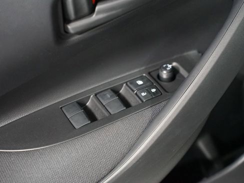 Used 2025 Toyota Corolla LE w/ LE Premium Package image 31