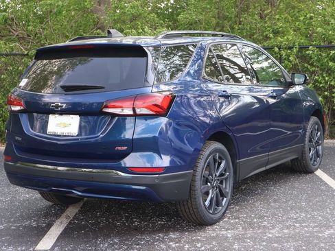 Used 2022 Chevrolet Equinox RS w/ RS Leather Package image 10