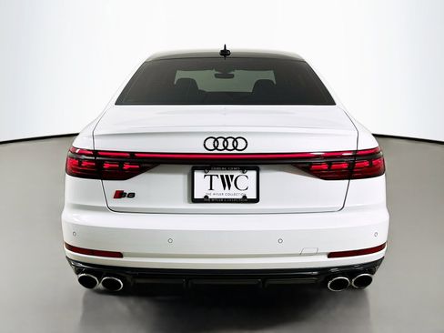 Used 2025 Audi S8 AWD/4WD image 6