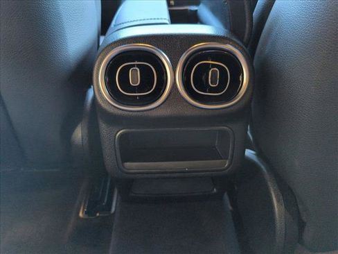 Certified 2025 Mercedes-Benz GLC 350e 4MATIC image 17