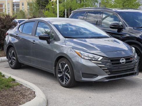 Used 2025 Nissan Versa SR w/ Trunk Package FWD image 2