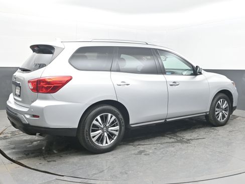 Used 2020 Nissan Pathfinder SL image 7