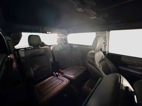 Used 2023 Ford Bronco Badlands AWD/4WD image 29