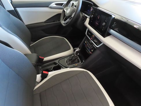 New 2026 Volkswagen Taos SE FWD image 26