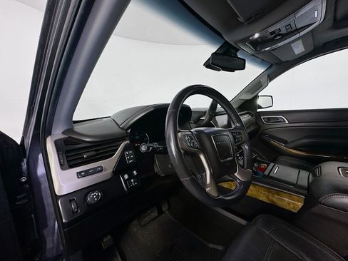 Used 2017 GMC Yukon Denali RWD image 9