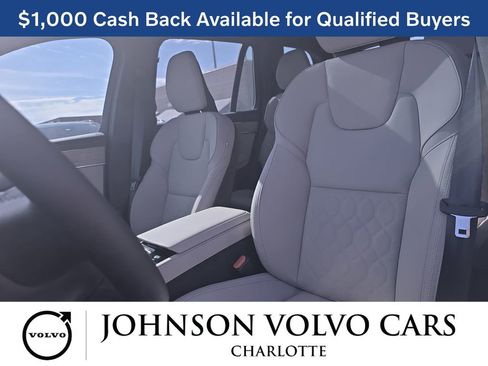 New 2026 Volvo XC90 B6 Plus w/ Protection Package Premier AWD/4WD image 17