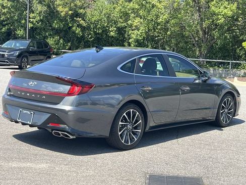 Used 2023 Hyundai Sonata Limited w/ Preferred Accessory Package FWD image 13