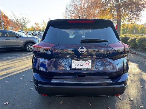 New 2026 Nissan Rogue SV image 6