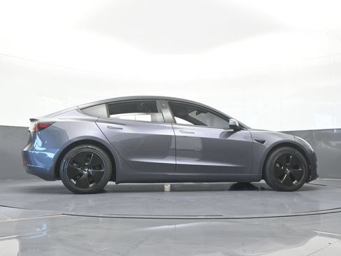 Used 2023 Tesla Model 3 Standard Range RWD image 57