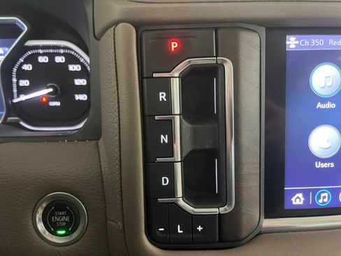 Used 2021 GMC Yukon Denali image 13