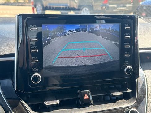 Used 2020 Toyota Corolla LE FWD image 22