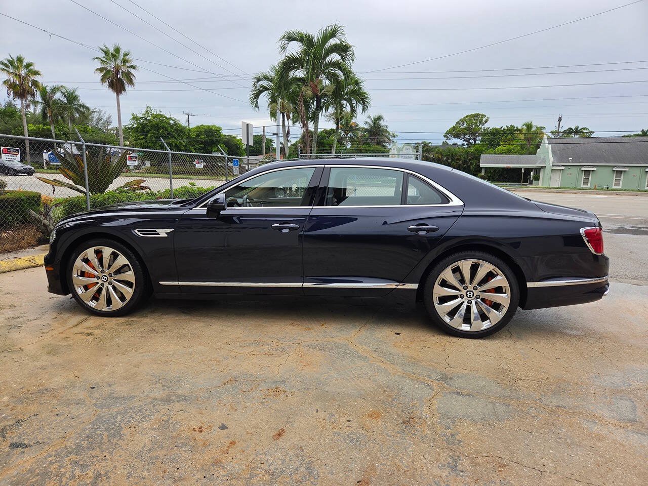Used 2021 Bentley Flying Spur V8 AWD/4WD image 8