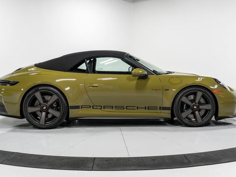 Used 2026 Porsche 911 Carrera GTS RWD image 42