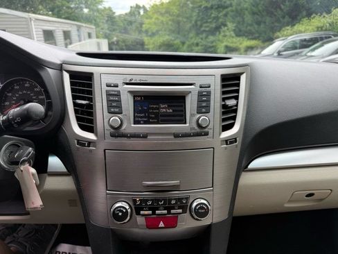 Used 2014 Subaru Outback 2.5i Premium w/ Popular Package #1A AWD/4WD image 11