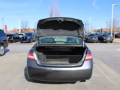 Used 2011 Toyota Camry LE image 9