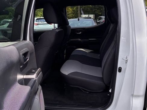 Used 2023 Toyota Tacoma TRD Off-Road w/ Black Out Package (TMS) AWD/4WD image 26