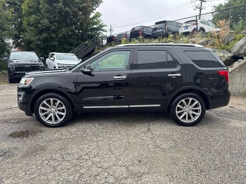 Used 2017 Ford Explorer Limited AWD/4WD image 2