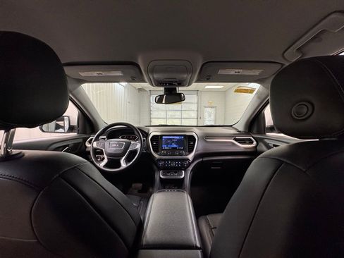 Used 2023 GMC Acadia SLT AWD/4WD image 20