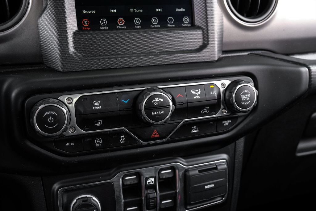 Used 2022 Jeep Wrangler Unlimited Sport AWD/4WD image 33