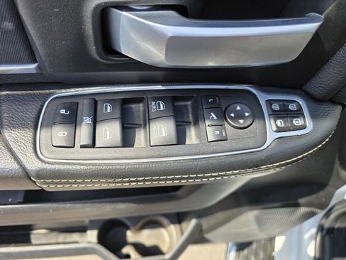 Used 2024 RAM 2500 Big Horn image 12