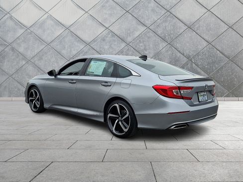 Used 2022 Honda Accord Sport image 5