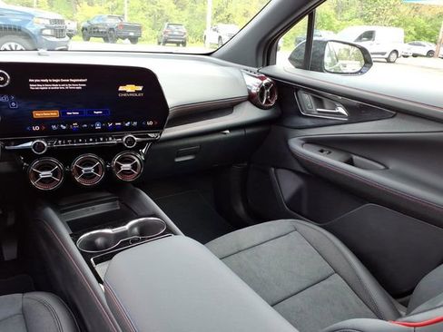 New 2026 Chevrolet Blazer EV RS AWD/4WD image 22