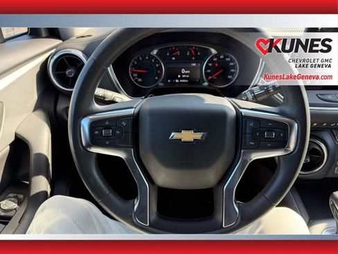Used 2025 Chevrolet Blazer LT image 21