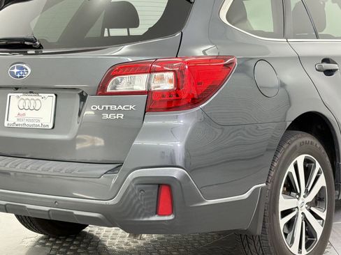 Used 2019 Subaru Outback 3.6R Limited image 12