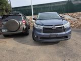 Used 2016 Toyota Highlander XLE image 2