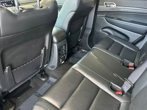 Used 2022 Jeep Grand Cherokee Limited AWD/4WD image 13