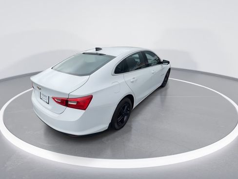Used 2022 Chevrolet Malibu LS FWD image 8