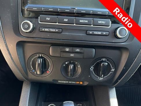 Used 2014 Volkswagen Jetta S image 10