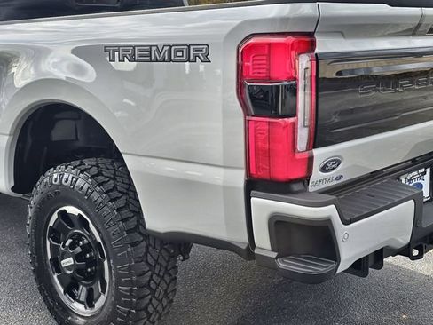 New 2026 Ford F250 Platinum w/ Tremor Off-Road Package AWD/4WD image 13