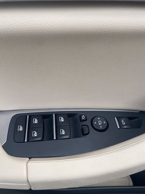 Used 2019 BMW X3 xDrive30i w/ Convenience Package AWD/4WD image 7