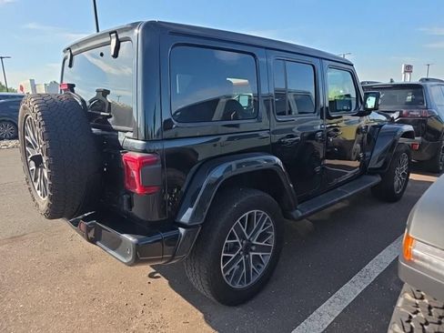 Used 2024 Jeep Wrangler High Altitude AWD/4WD image 8