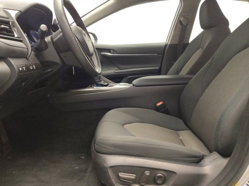 Used 2024 Toyota Camry LE image 17