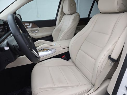 Used 2023 Mercedes-Benz GLE 350 4MATIC w/ AMG Line Exterior image 15