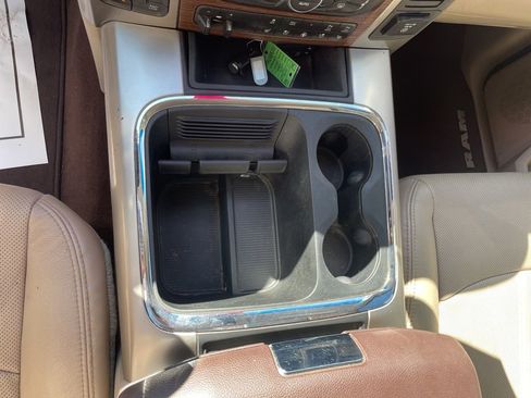 Used 2017 RAM 1500 Laramie w/ Convenience Group AWD/4WD image 50