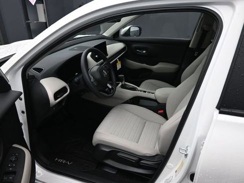 New 2026 Honda HR-V LX image 9