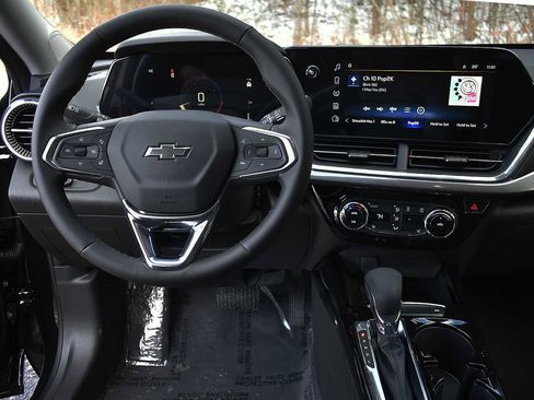 New 2026 Chevrolet Trax ACTIV w/ Sunroof Package image 14