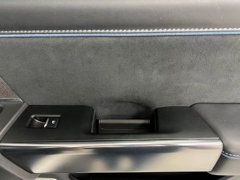 Used 2025 Ford F450 Platinum w/ FX4 Off-Road Package image 47