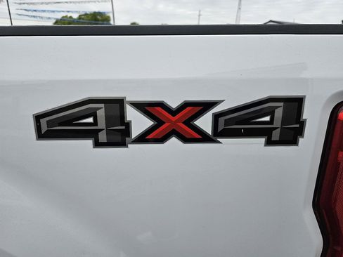 Used 2017 Ford F250 XL w/ Power Equipment Group AWD/4WD image 34