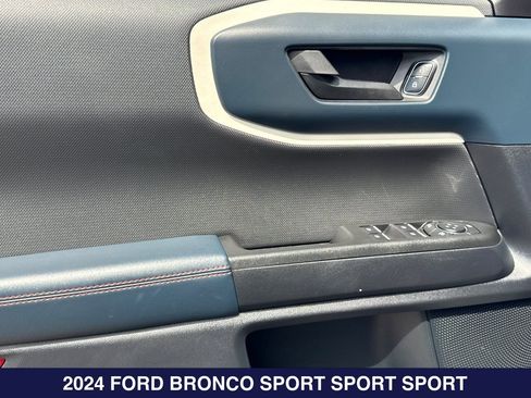 Used 2024 Ford Bronco Sport Heritage w/ Heritage Convenience Package AWD/4WD image 12