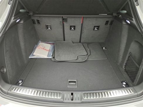 Used 2025 Porsche Macan image 31
