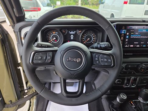 Used 2025 Jeep Wrangler Sport AWD/4WD image 29