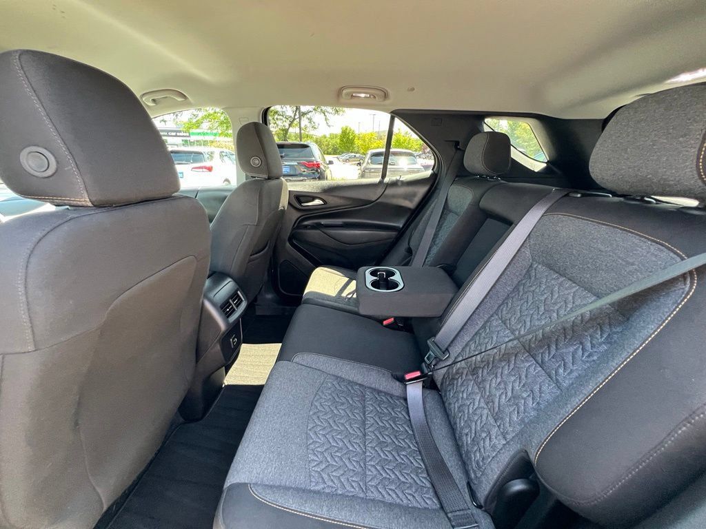 Used 2024 Chevrolet Equinox LT AWD/4WD image 21