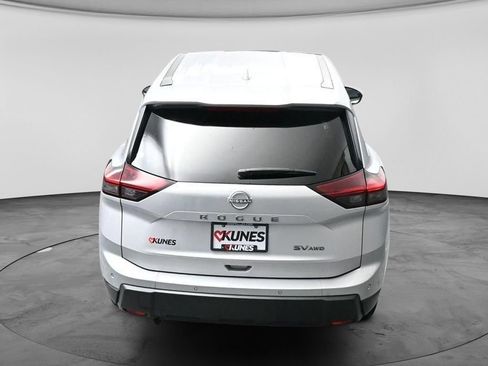 Used 2024 Nissan Rogue SV AWD/4WD image 55