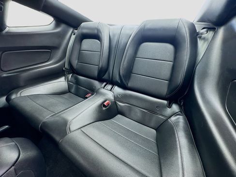 Used 2019 Ford Mustang Premium RWD image 15
